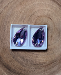 Teardrop Gem Violet 17x28mm